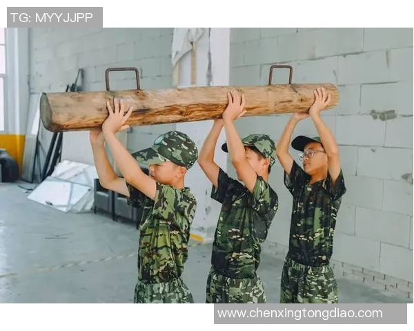 激情四溢的晚上足球比赛让我们共同见证精彩瞬间与团队精神的碰撞与荣耀 激情四溢的晚上足球比赛让我们共同见证精彩瞬间与团队精神的碰撞与荣耀